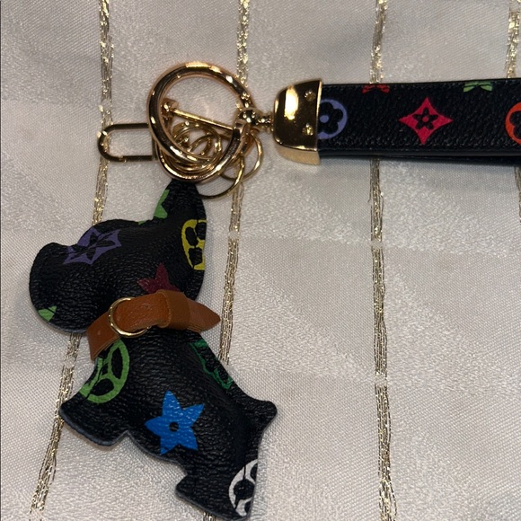 KEY CHAIN - Picture 2 of 4
